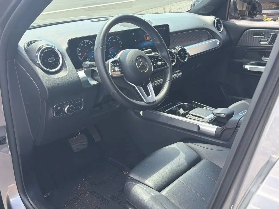 Used 2022 Mercedes-Benz GLB 250 4MATIC image 19