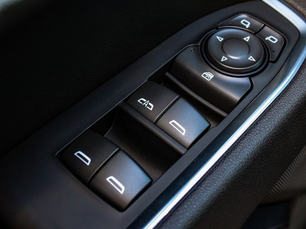 Used 2025 Chevrolet Silverado 1500 LT Trail Boss w/ LT Trail Boss Premium Package image 10