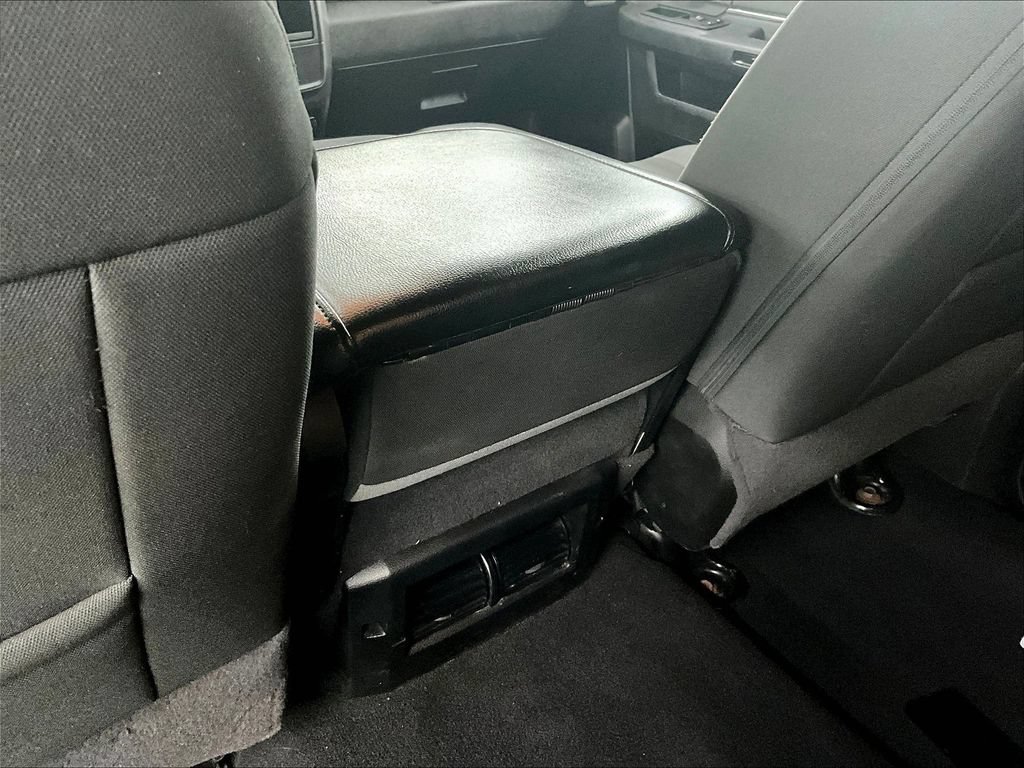 Used 2021 RAM 1500 Classic SLT AWD/4WD image 12