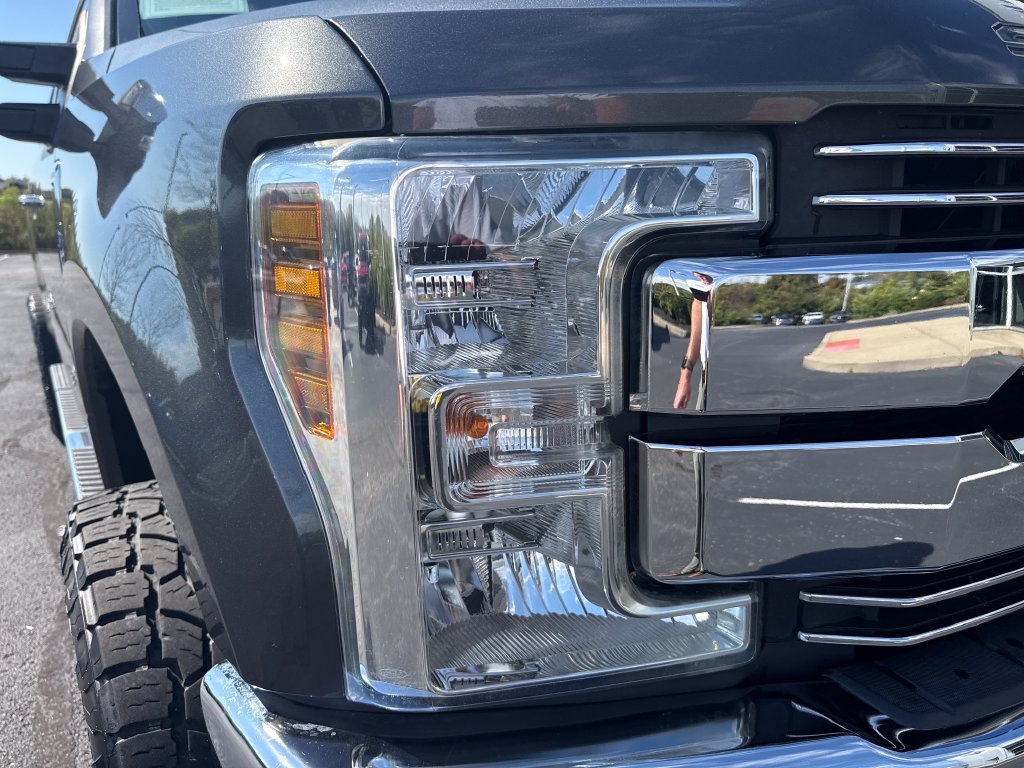 Used 2019 Ford F250 Lariat w/ Lariat Ultimate Package AWD/4WD image 50
