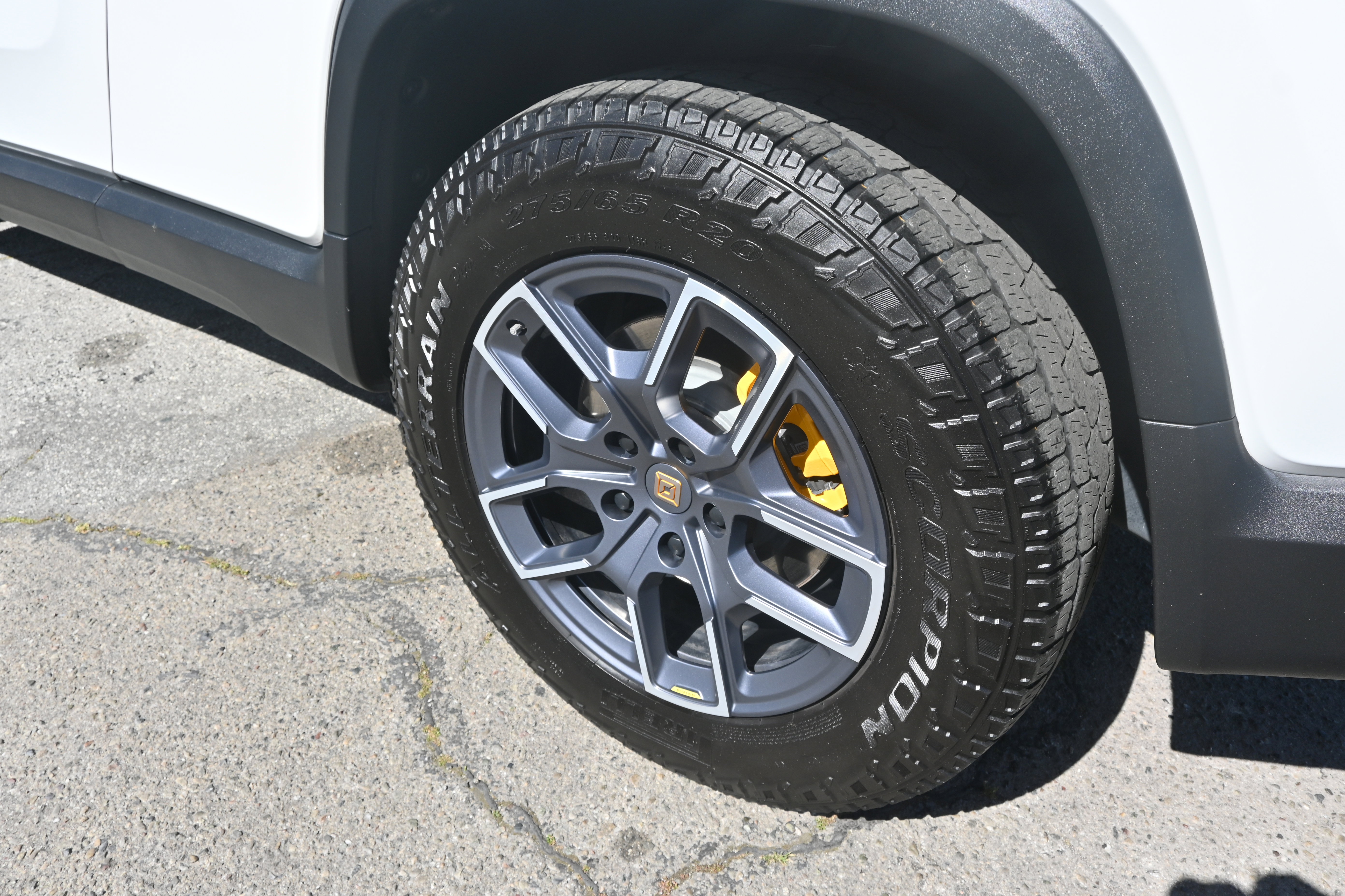 Used 2023 Rivian R1T Adventure image 27