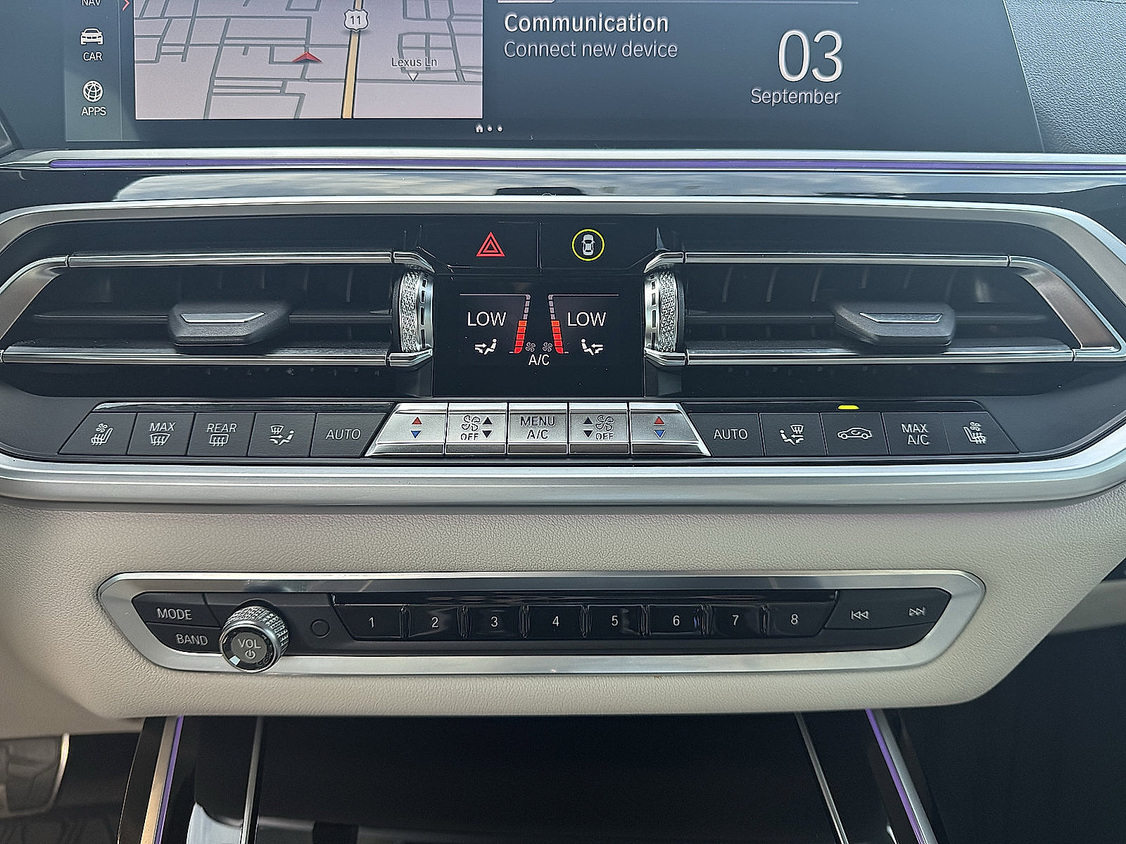 Used 2021 BMW X7 M50i AWD/4WD image 10