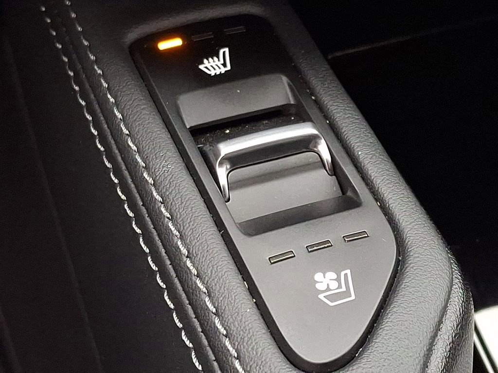 Certified 2024 Kia Telluride EX X-Line image 25