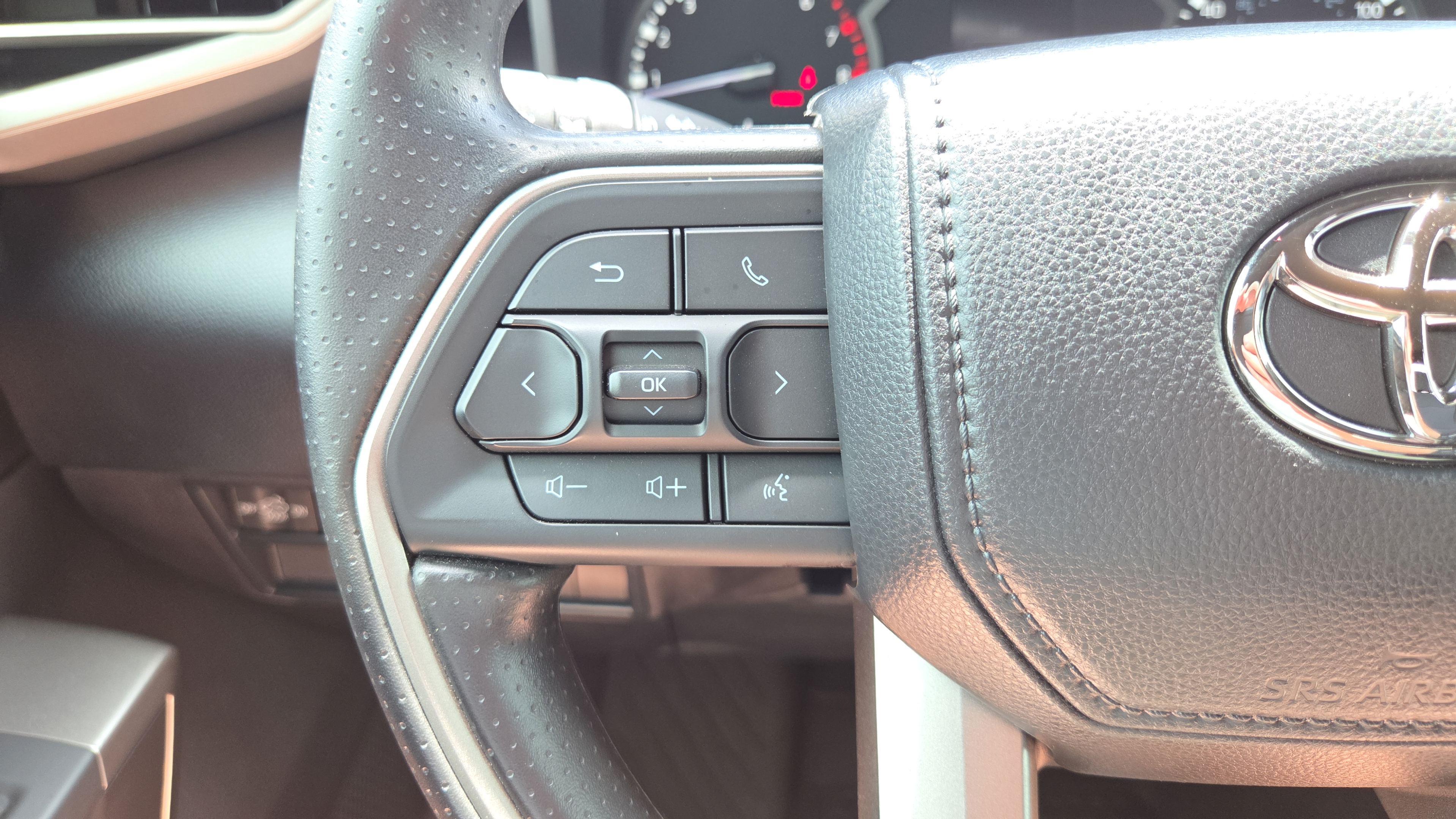 Certified 2025 Toyota Tundra SR5 AWD/4WD image 27
