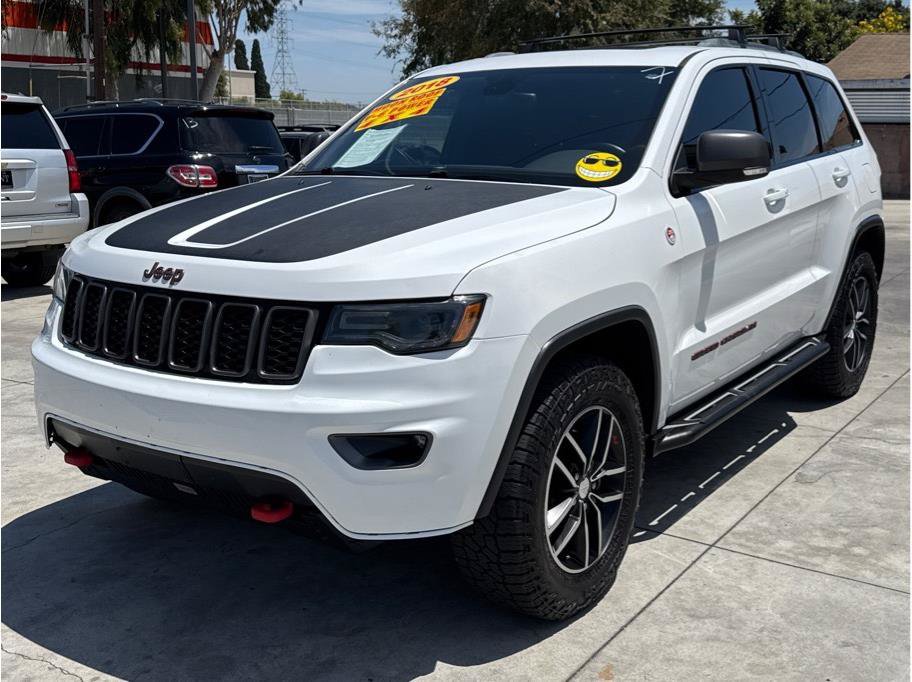 Used 2018 Jeep Grand Cherokee Trailhawk w/ Trailhawk Luxury Group AWD/4WD image 3