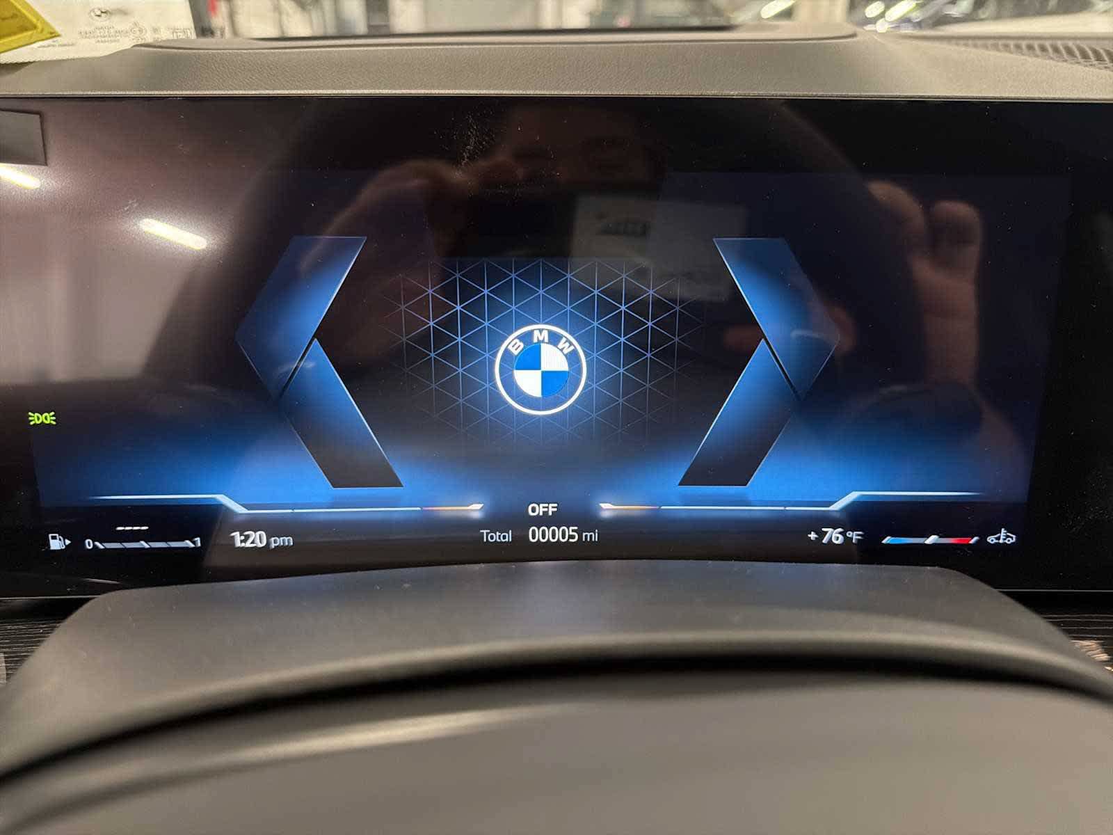 New 2027 BMW X7 xDrive40i w/ M Sport Package AWD/4WD image 9