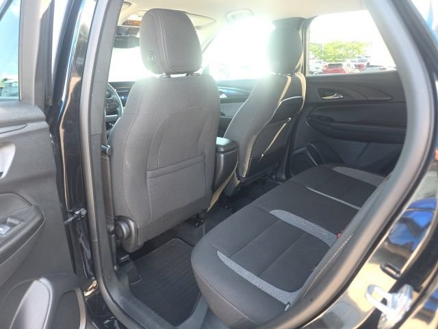 Used 2025 Chevrolet TrailBlazer LT AWD/4WD image 31