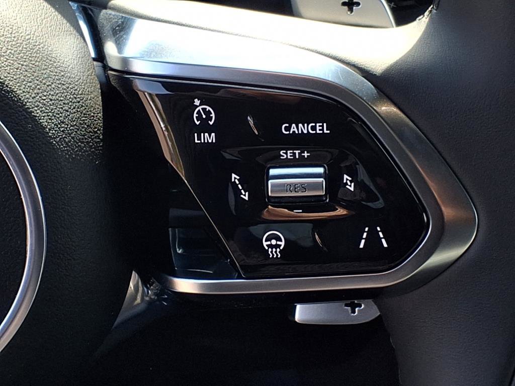 New 2026 Jaguar F-PACE R-Dynamic S image 15