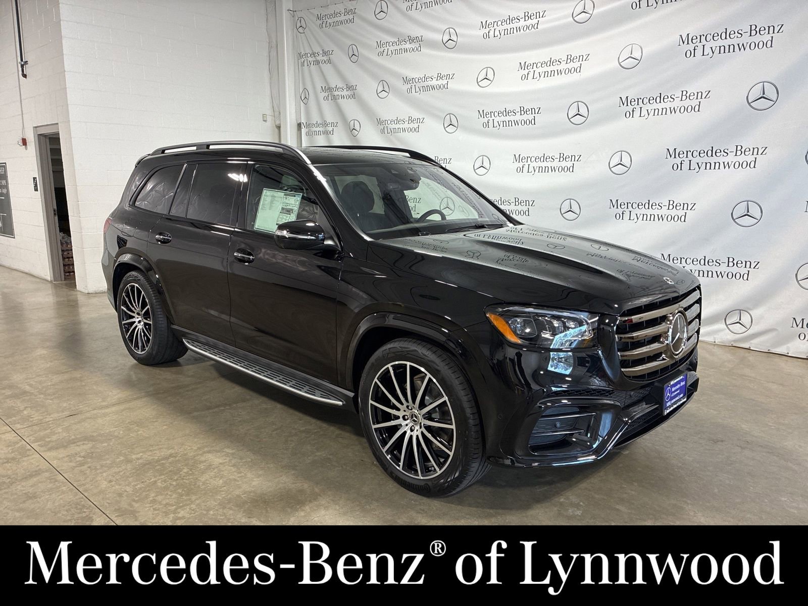 New 2026 Mercedes-Benz GLS 580 4MATIC