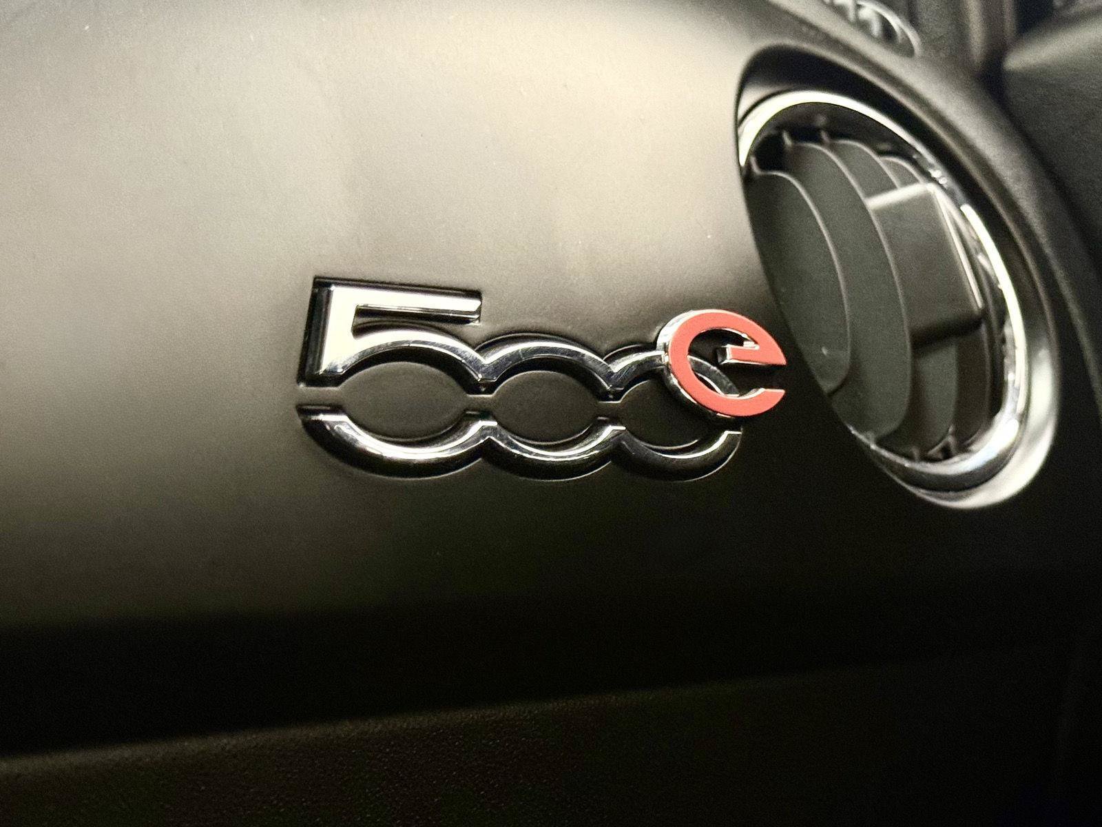 Used 2019 FIAT 500 e FWD image 32