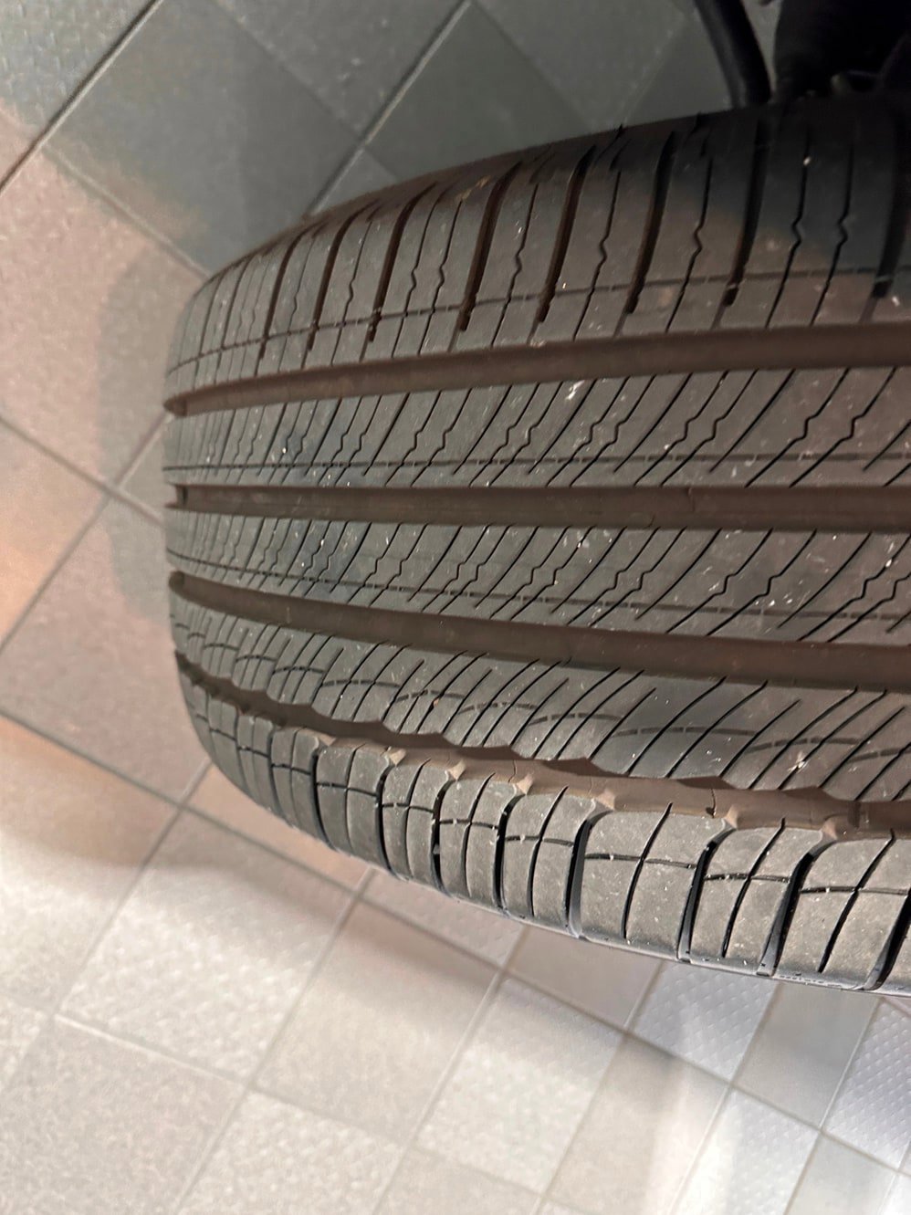 Certified 2025 Mercedes-Benz GLE 350 4MATIC image 40