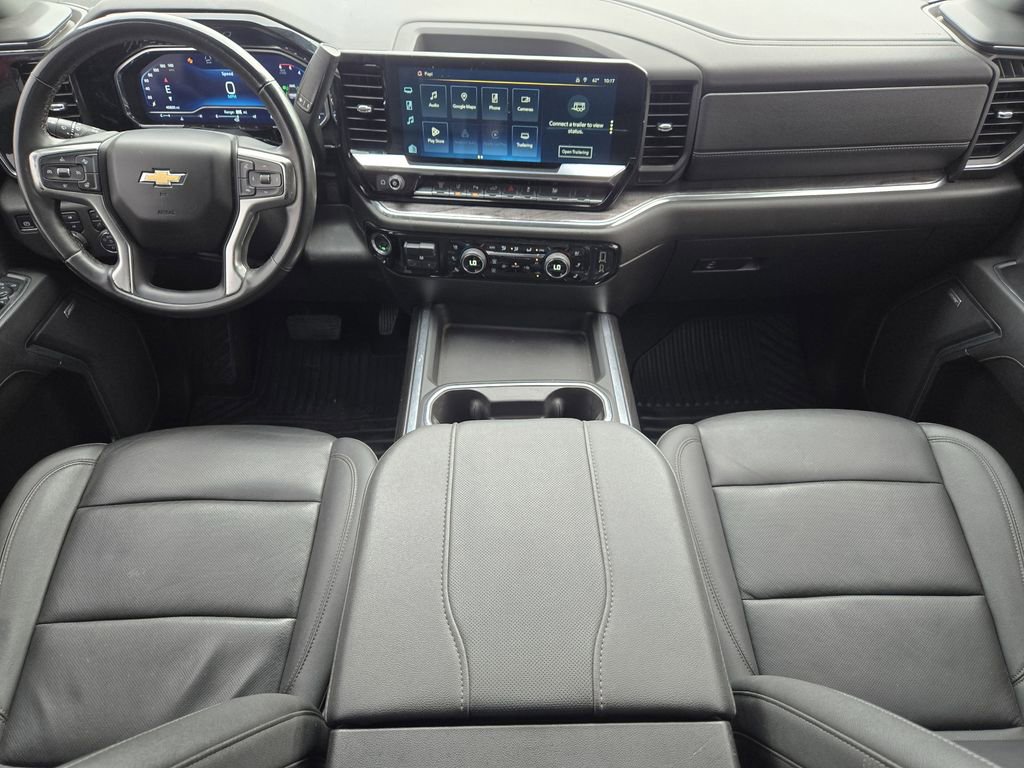 Used 2025 Chevrolet Silverado 2500 LTZ w/ LTZ Plus Package image 29