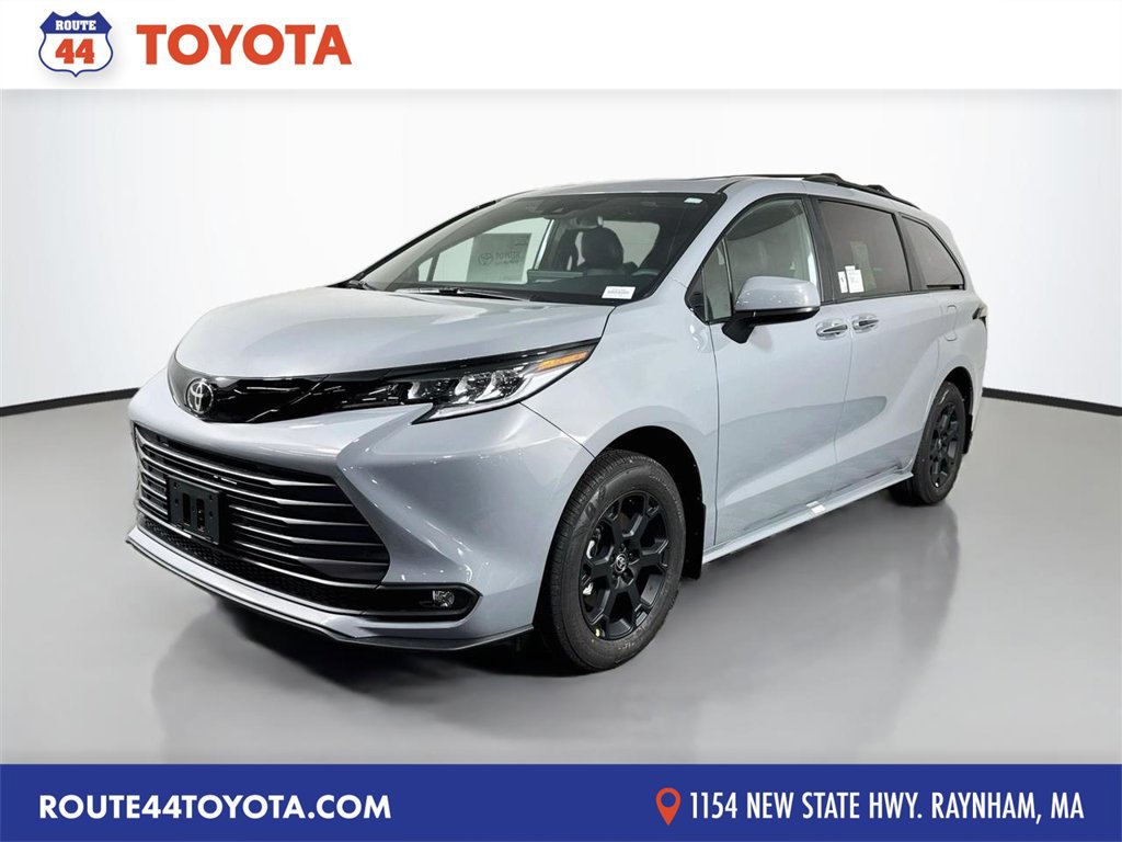New 2026 Toyota Sienna XLE Woodland Edition