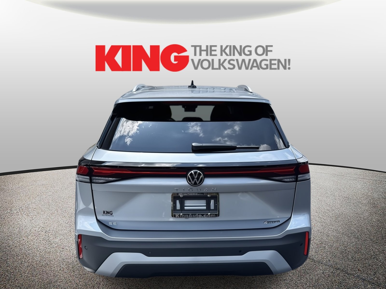 New 2025 Volkswagen Tiguan SE image 4