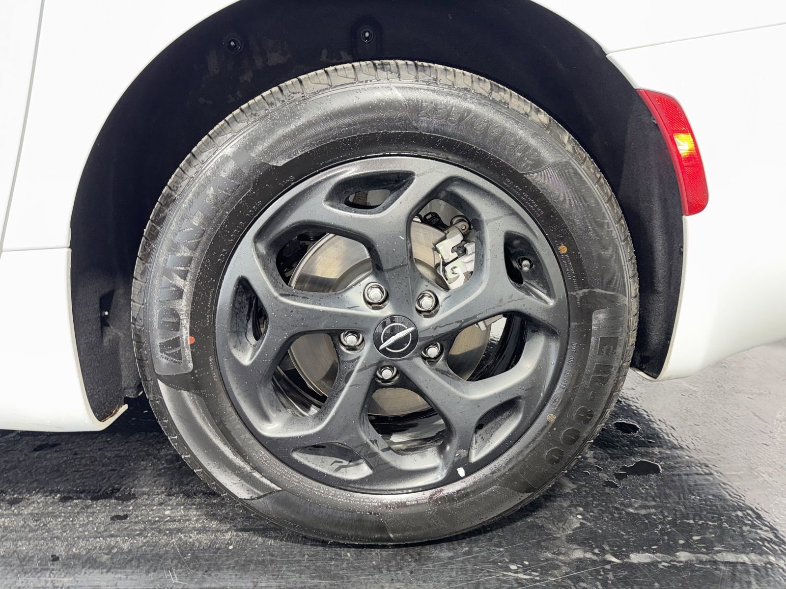 Used 2024 Chrysler Pacifica Select image 7