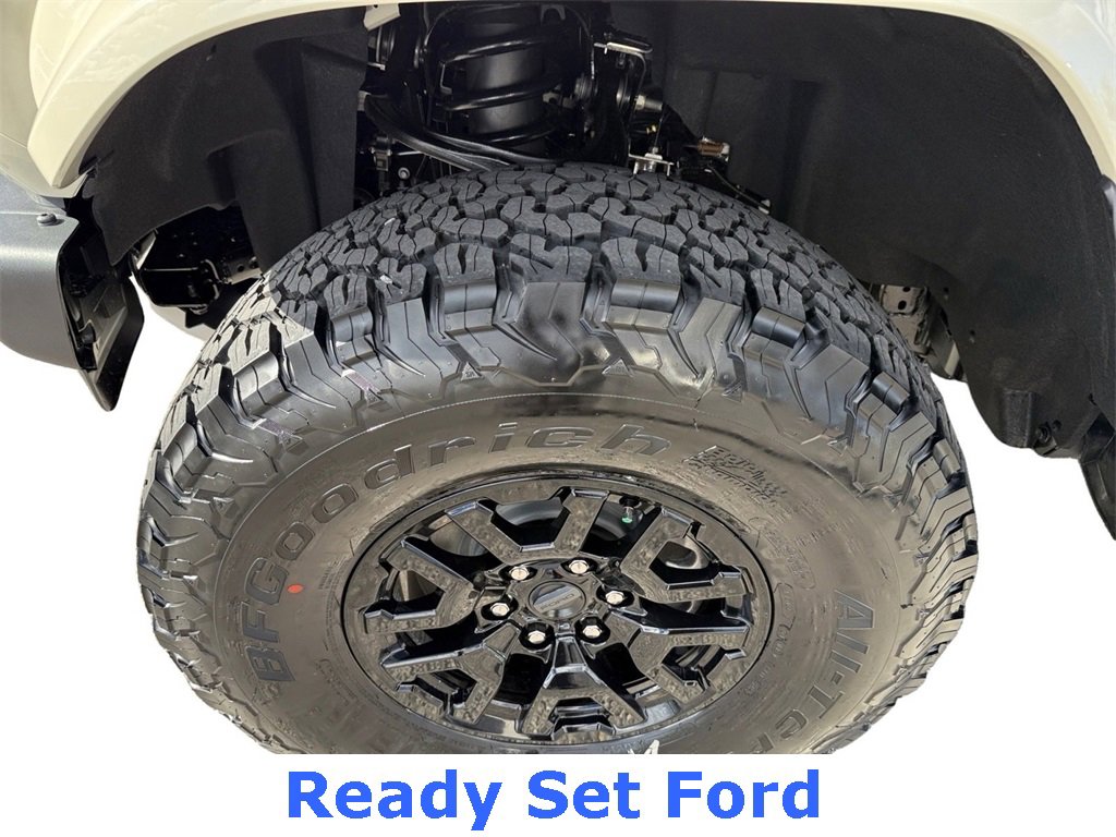 New 2025 Ford Bronco Raptor image 9