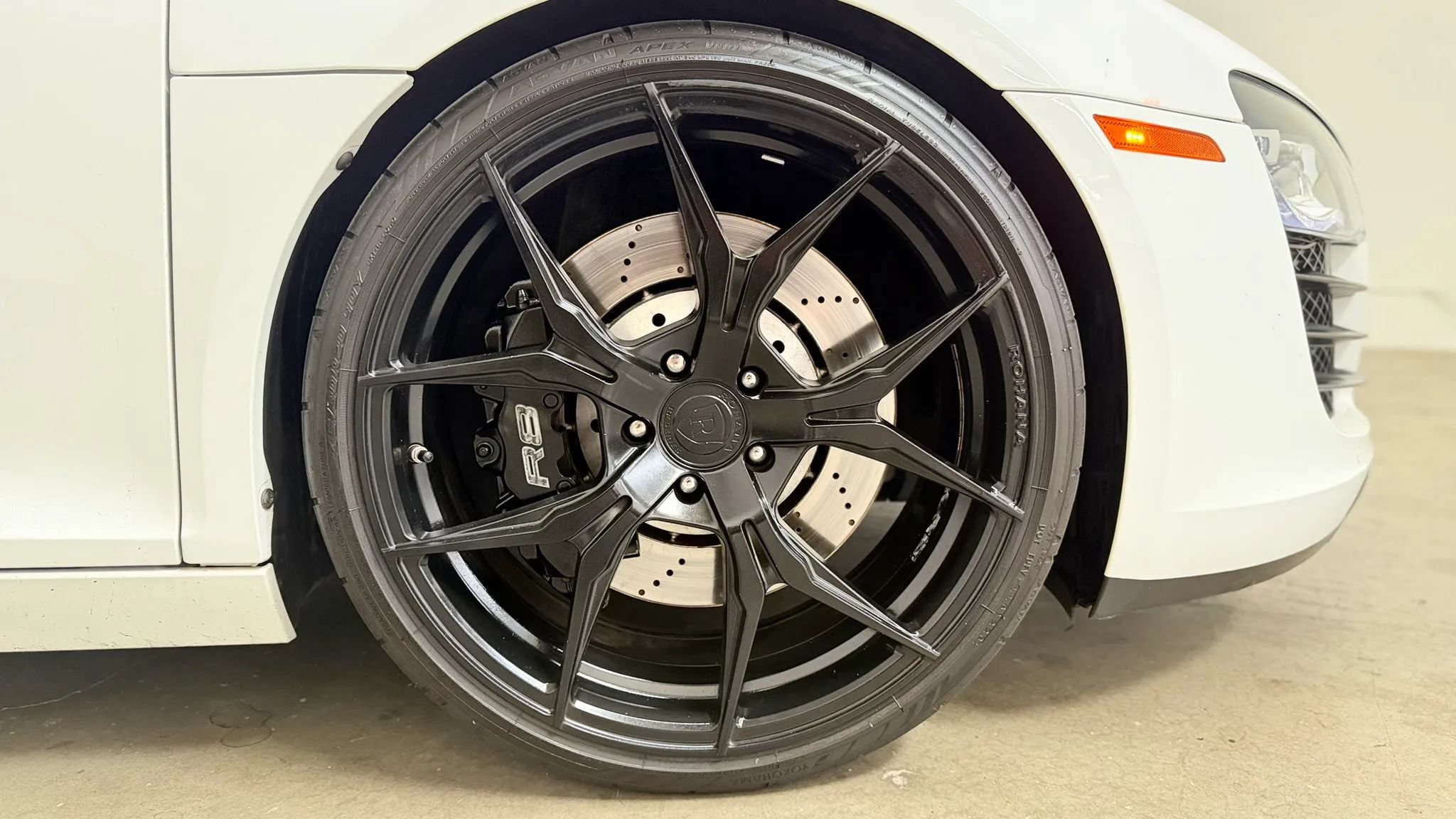 Used 2012 Audi R8 V8 AWD/4WD image 9