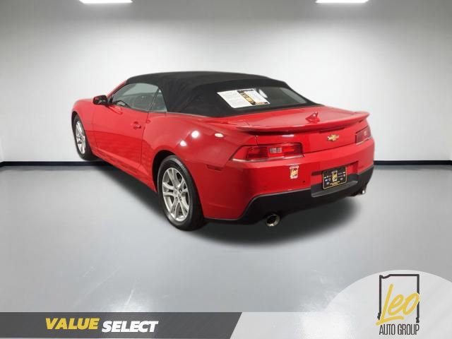 Used 2015 Chevrolet Camaro LT RWD image 4