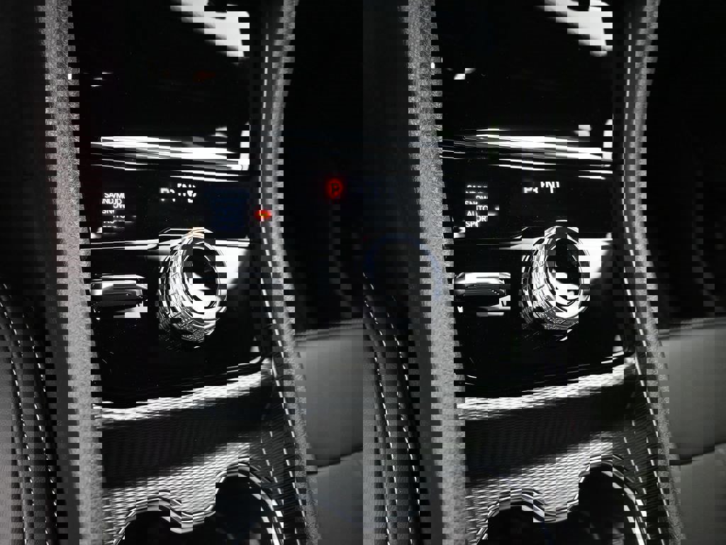 New 2025 Jeep Grand Cherokee Limited image 17