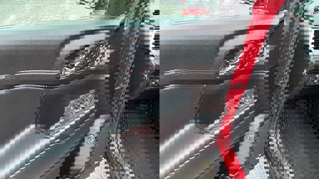 Used 2021 GMC Acadia SLT w/ Preferred Package image 12