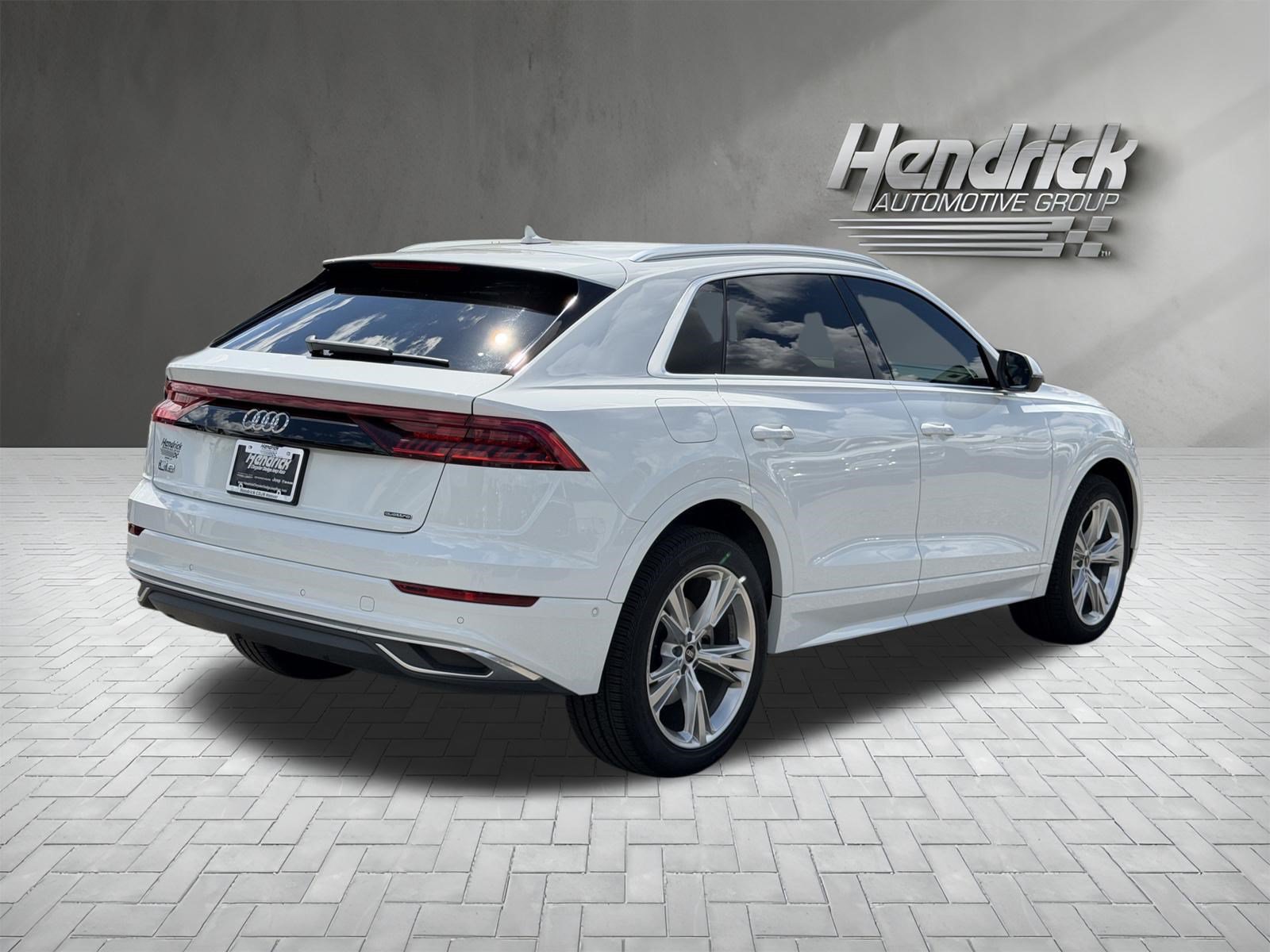 Used 2023 Audi Q8 Premium w/ Convenience Package AWD/4WD image 10