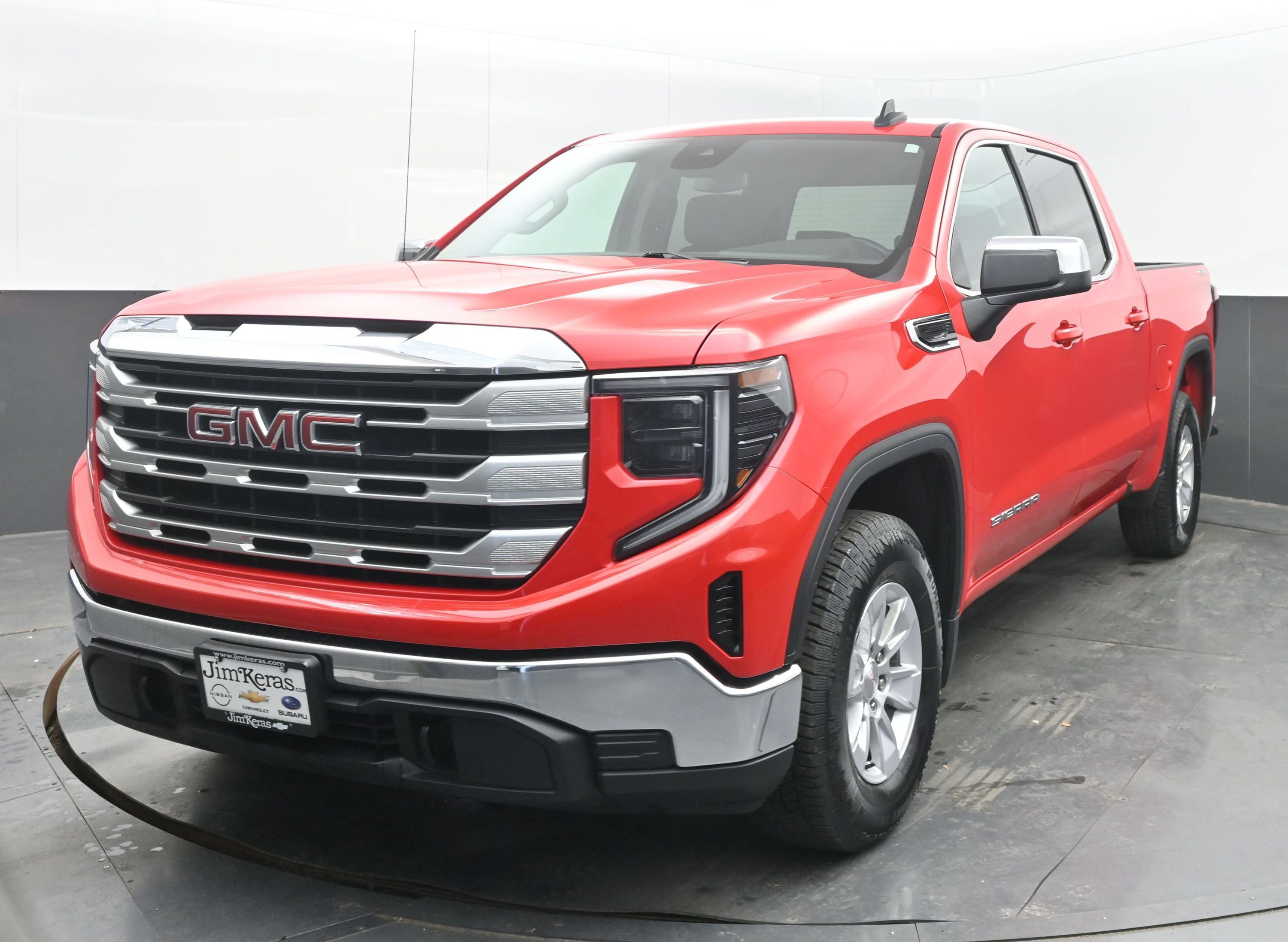 Used 2024 GMC Sierra 1500 SLE image 4
