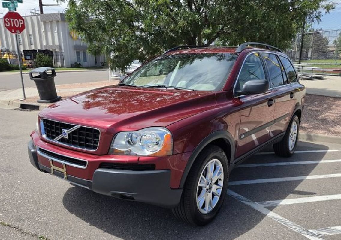 Used 2004 Volvo XC90 T6 AWD/4WD image 2