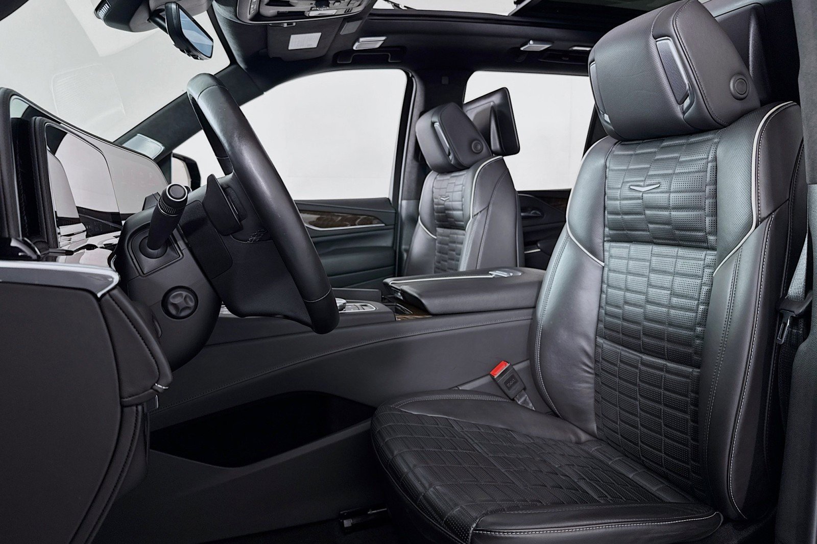 Used 2024 Cadillac Escalade Sport Platinum image 17