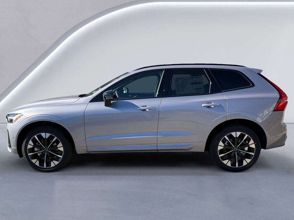 New 2026 Volvo XC60 B5 Plus w/ Climate Package image 6