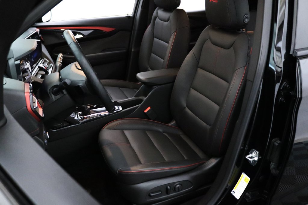 Used 2024 Chevrolet TrailBlazer RS w/ Convenience Package FWD image 15