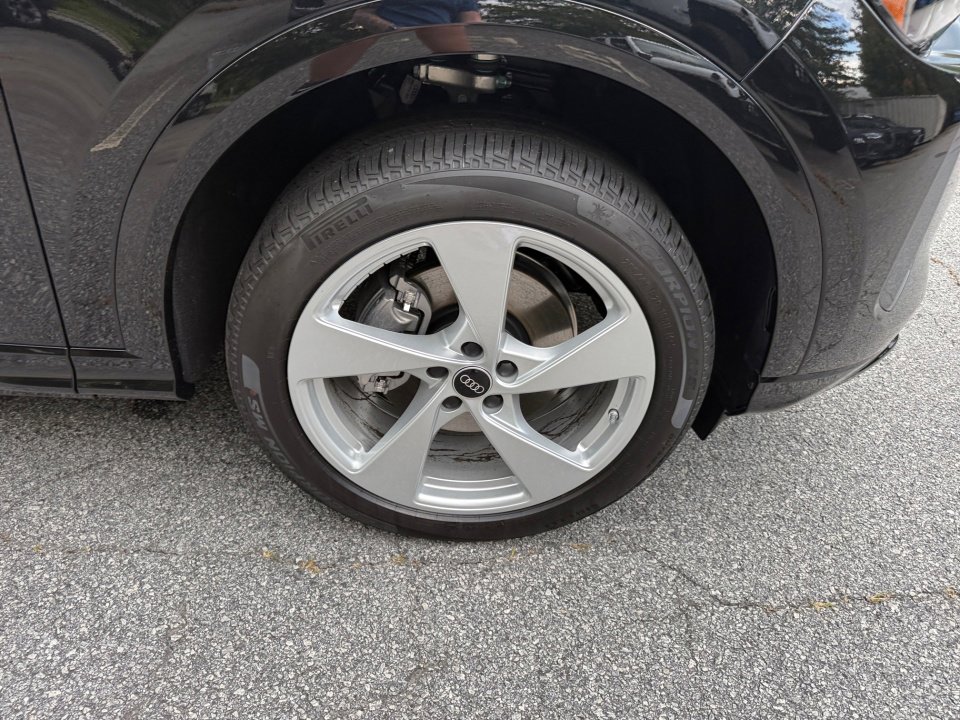 New 2025 Audi Q5 Premium Plus image 24