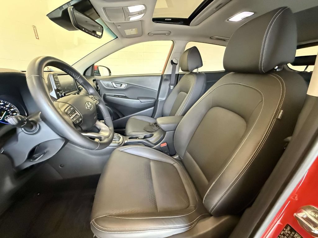 Used 2019 Hyundai Kona Ultimate FWD image 2