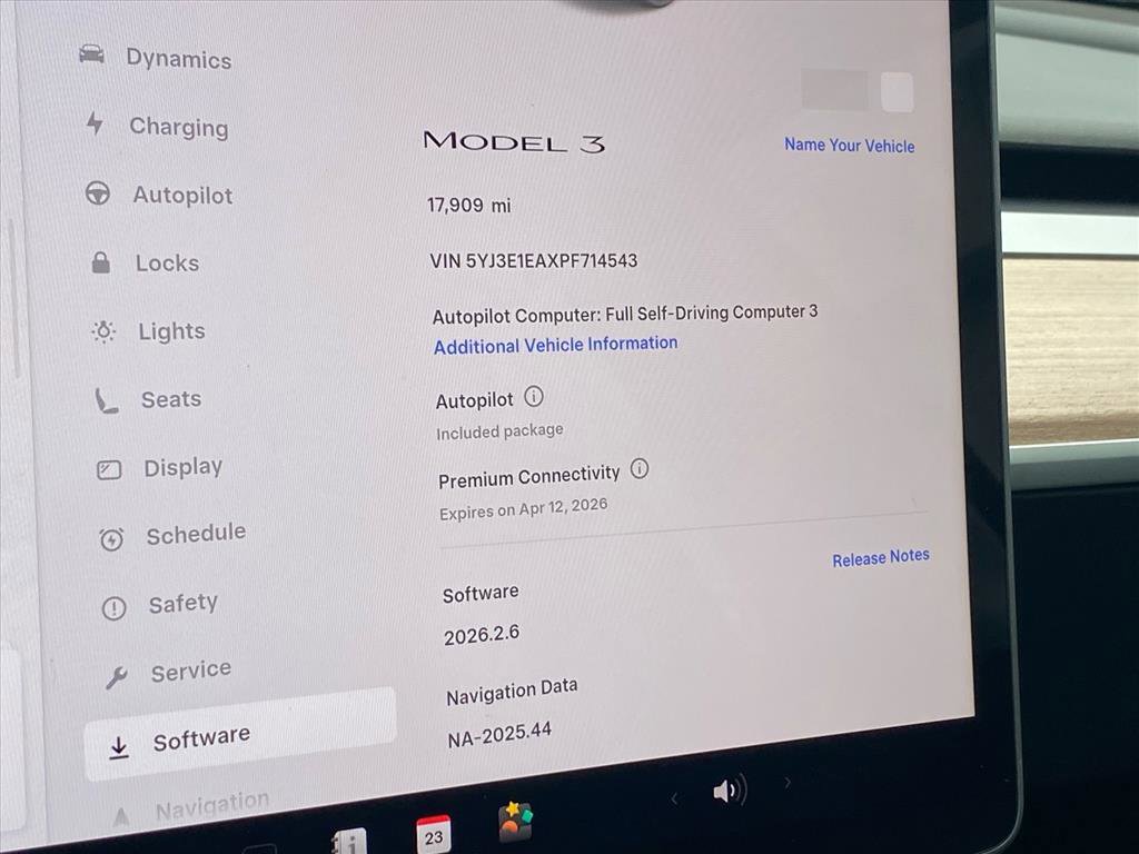 Used 2023 Tesla Model 3 Standard Range image 15
