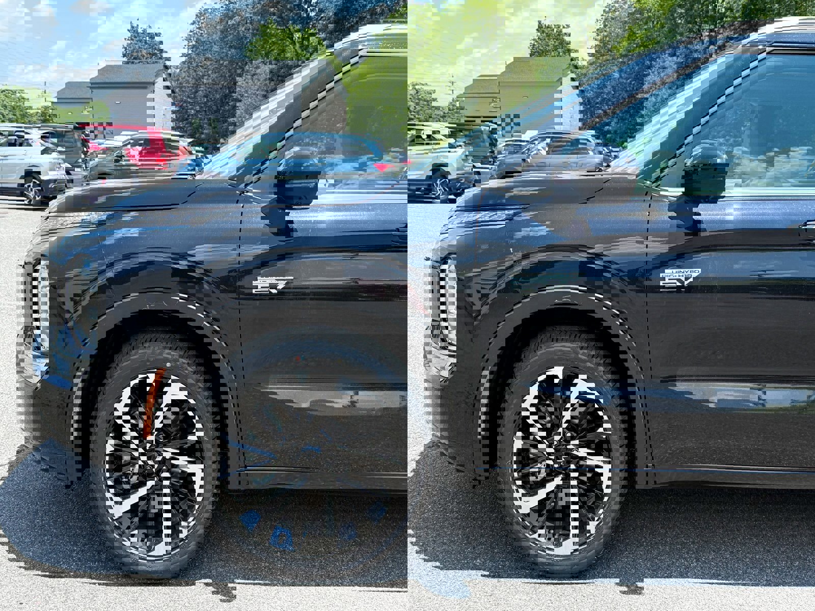 New 2025 Mitsubishi Outlander 4WD Plug-In Hybrid image 18