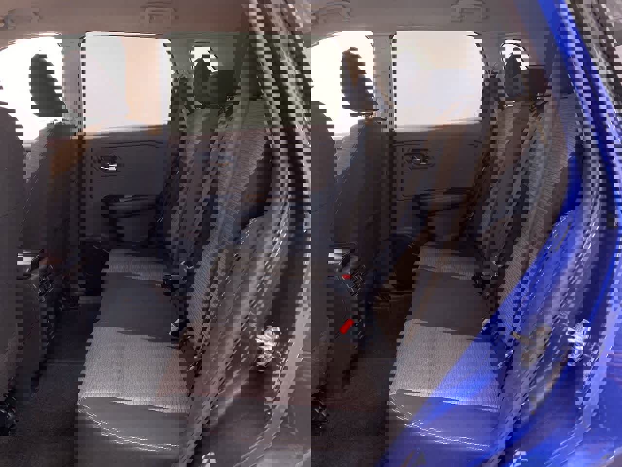 Used 2023 Nissan Rogue SV image 16