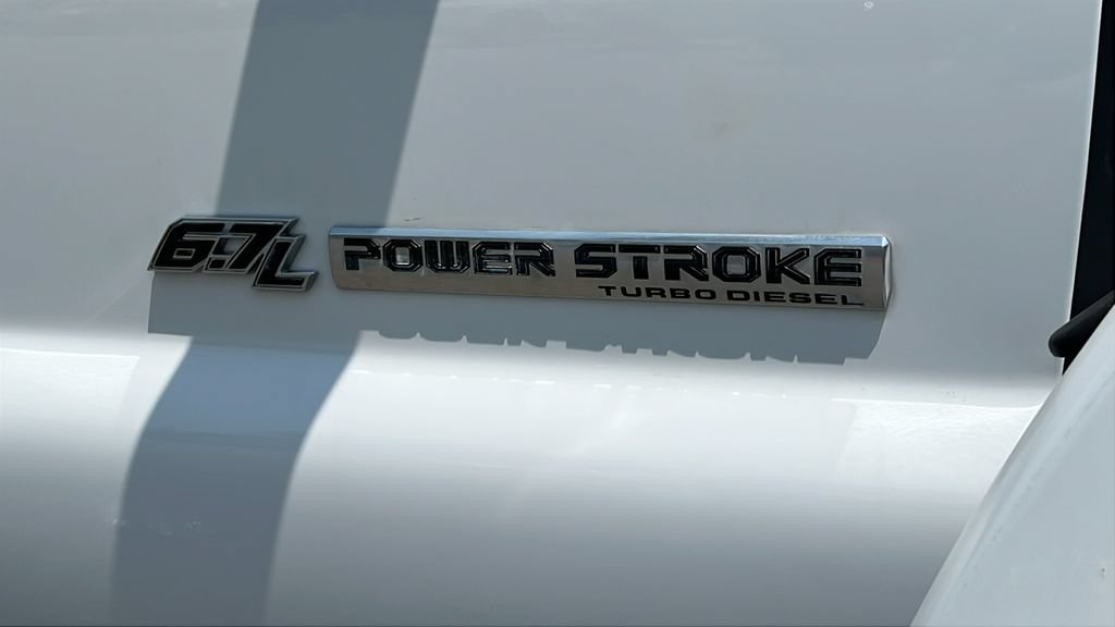 Used 2017 Ford F650 2WD Regular Cab Super Duty image 34