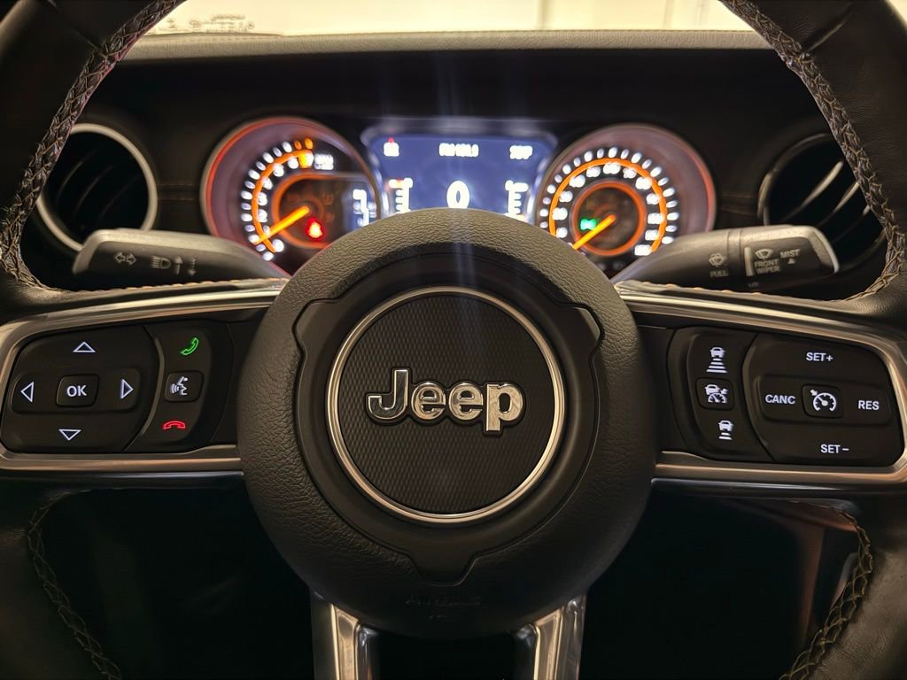 Used 2022 Jeep Gladiator Overland image 17