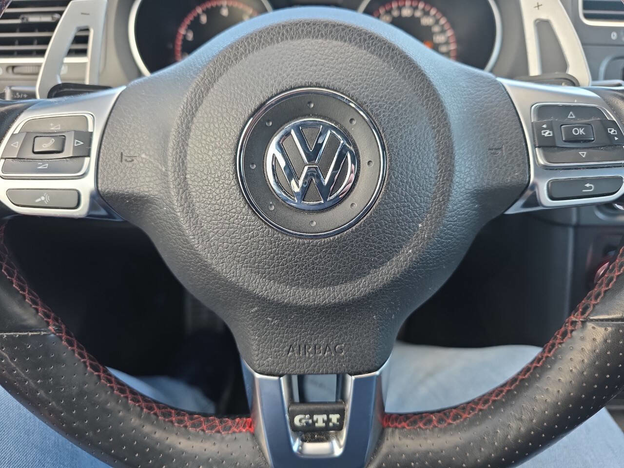 Used 2012 Volkswagen GTI 4-Door image 18