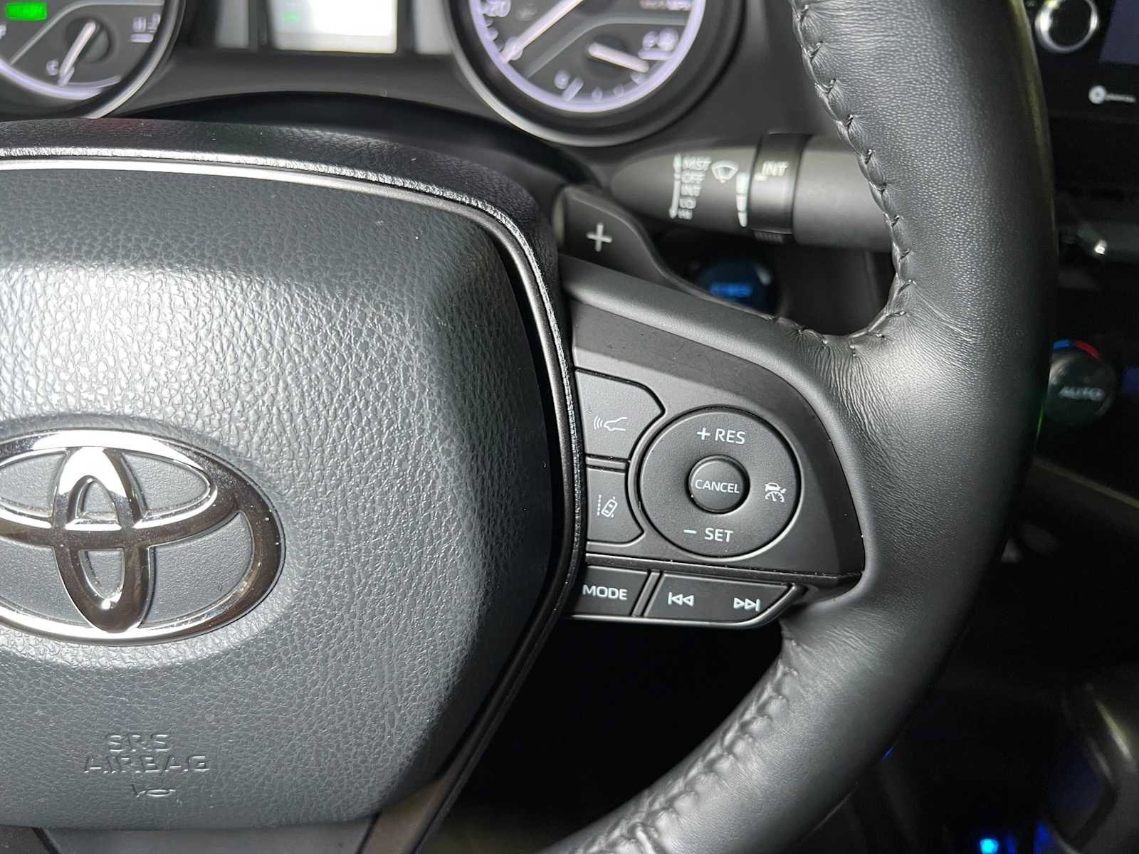 Used 2022 Toyota Camry SE w/ Audio Upgrade Package FWD image 29