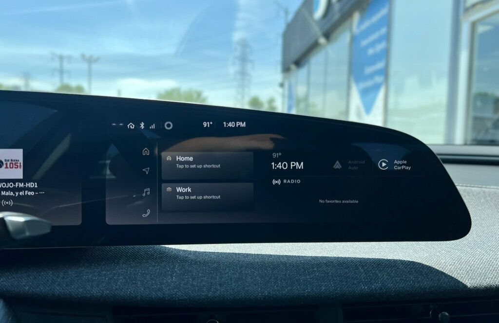 Used 2025 Lucid Air Pure RWD image 27