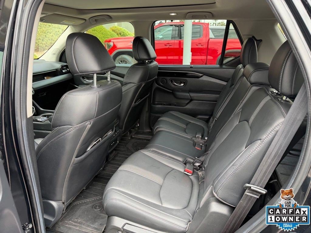 Used 2024 Honda Pilot Touring image 5