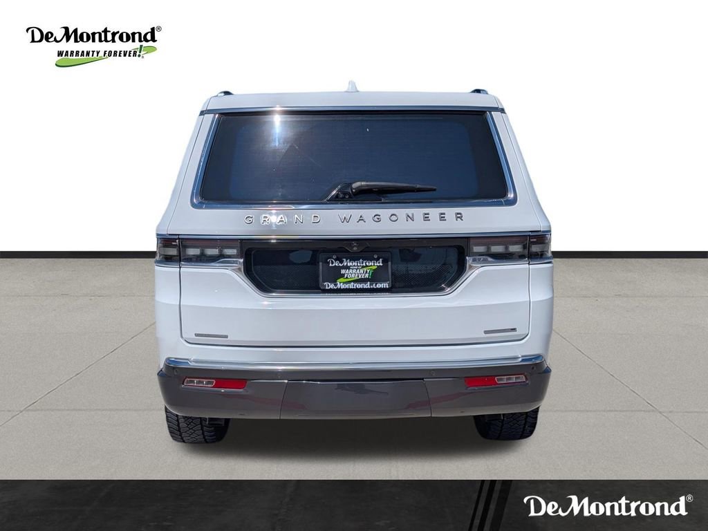 Used 2022 Jeep Grand Wagoneer Series III w/ Rear Seat Video Group 1 image 6