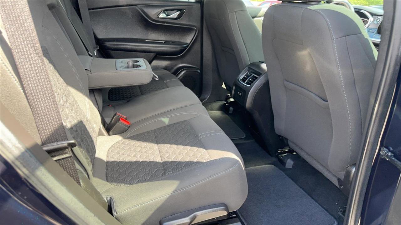 Used 2020 Chevrolet Blazer LT image 32
