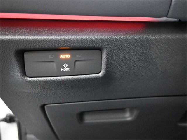 New 2026 Volkswagen Tiguan SE image 21