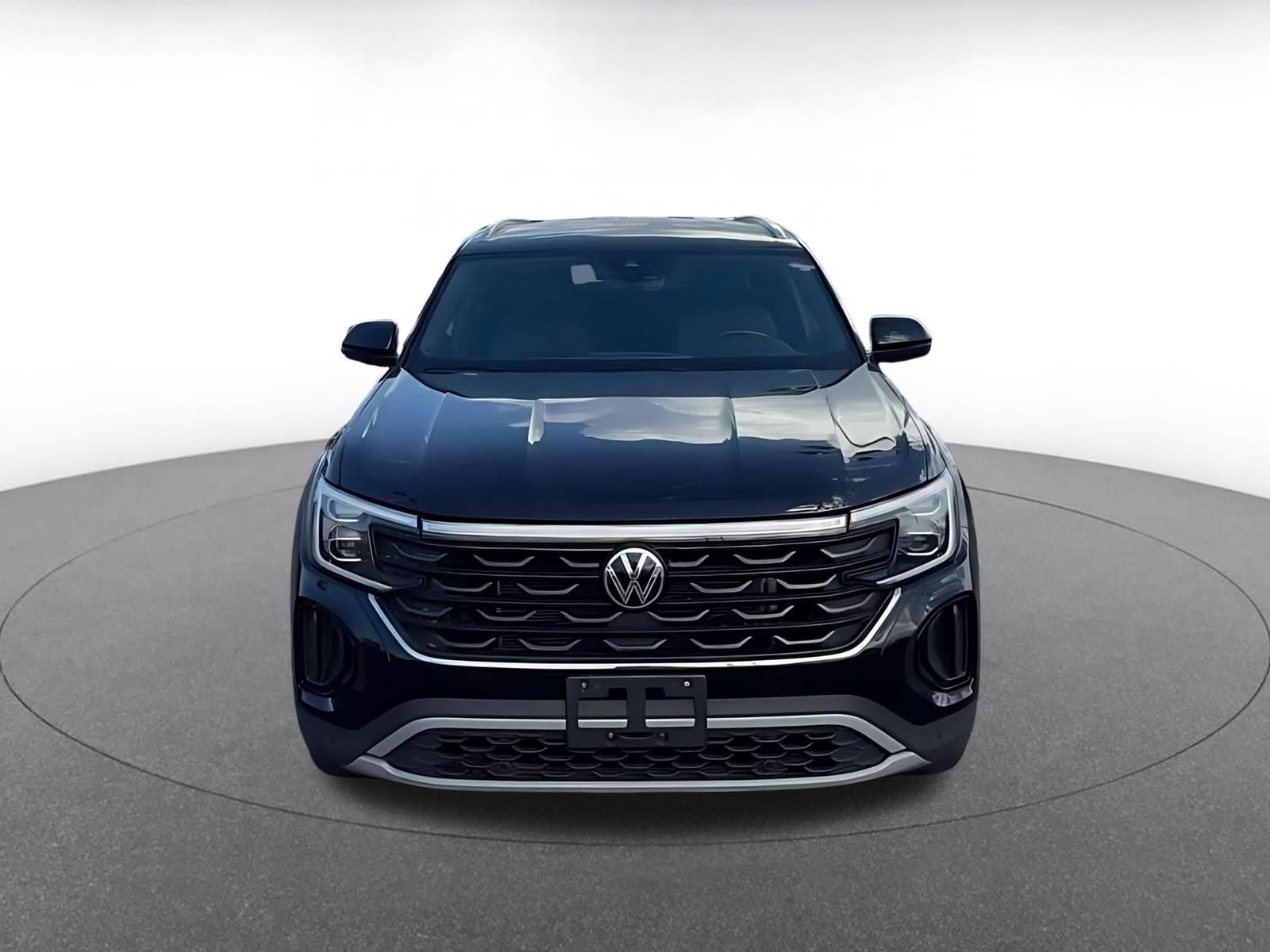 Used 2025 Volkswagen Atlas Cross Sport SE AWD/4WD image 4