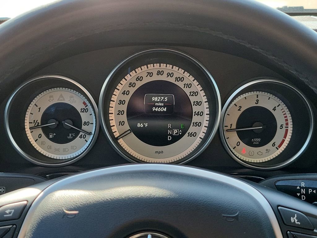 Used 2014 Mercedes-Benz E 250 BlueTEC Sedan image 12