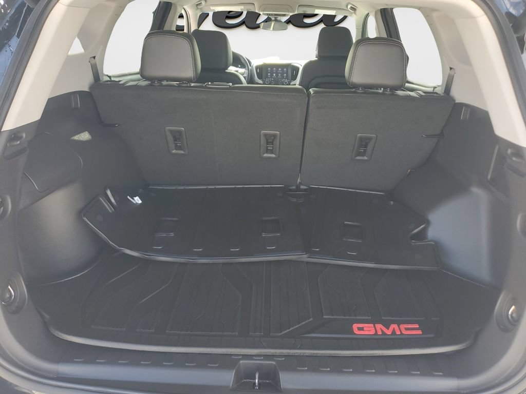 Used 2024 GMC Terrain SLT w/ Tech Package AWD/4WD image 12