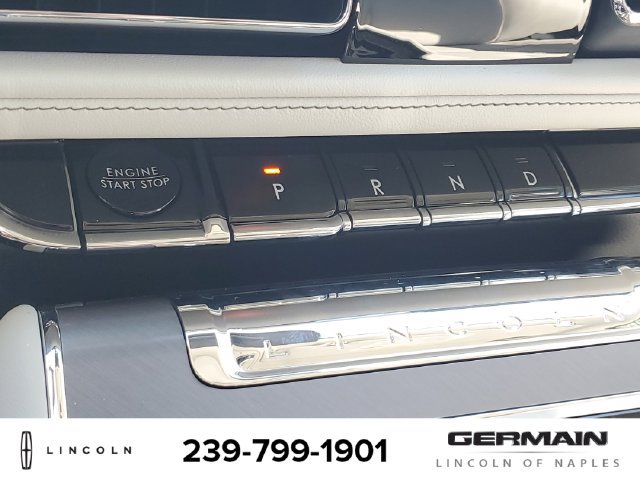 New 2026 Lincoln Aviator AWD w/ Jet Appearance Package image 26