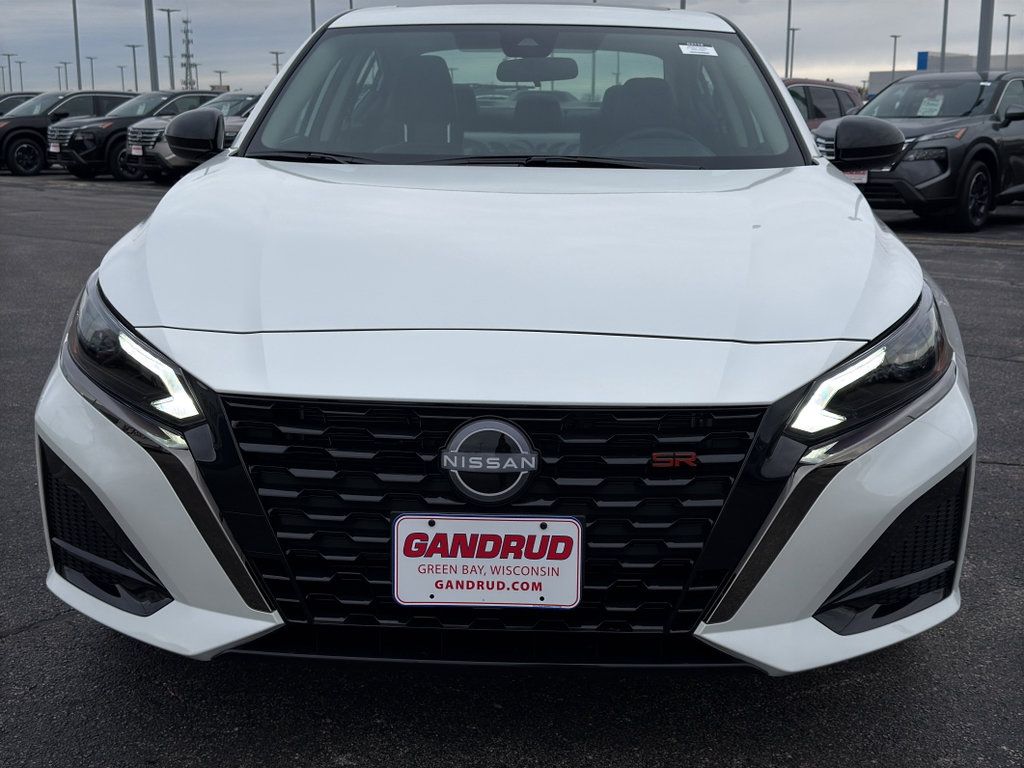 New 2025 Nissan Altima 2.5 SR image 3