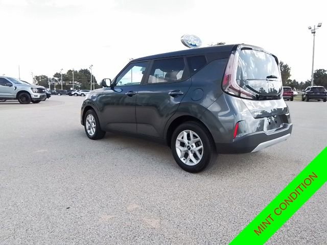 Used 2024 Kia Soul LX w/ Option Group 015 image 3